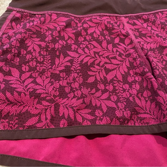 (M) Patagonia Lightweight Shorts Magenta Pink Leaf Print Polka Dot Medium 3.5” - Picture 2 of 11